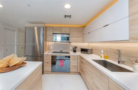 16385 Biscayne Blvd 1503 +2Parking, North Miami Beach FL - photo 8 of 64