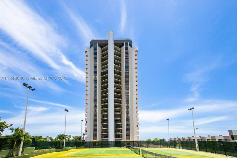 2 bedroom Condominium at 1800 NE 114th St 511, Cricket Club Condo, Miami — photo 1