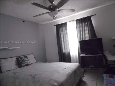 1695 W 6th Ave, Hialeah FL - photo 13 of 17