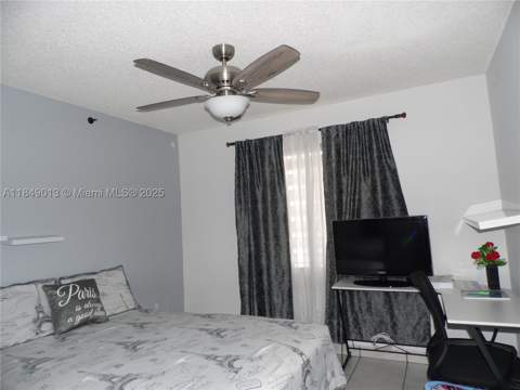 1695 W 6th Ave, Hialeah FL - photo 15 of 17