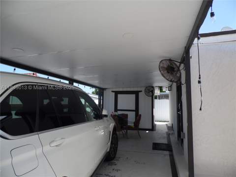 1695 W 6th Ave, Hialeah FL - photo 16 of 17