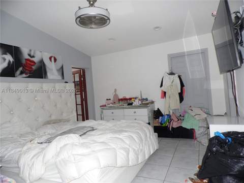 1695 W 6th Ave, Hialeah FL - photo 7 of 17
