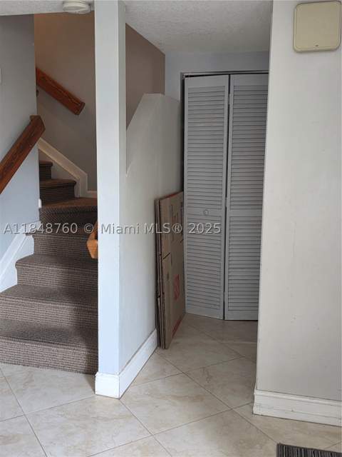 1084 SE 13th Ave, Homestead FL - photo 8 of 14