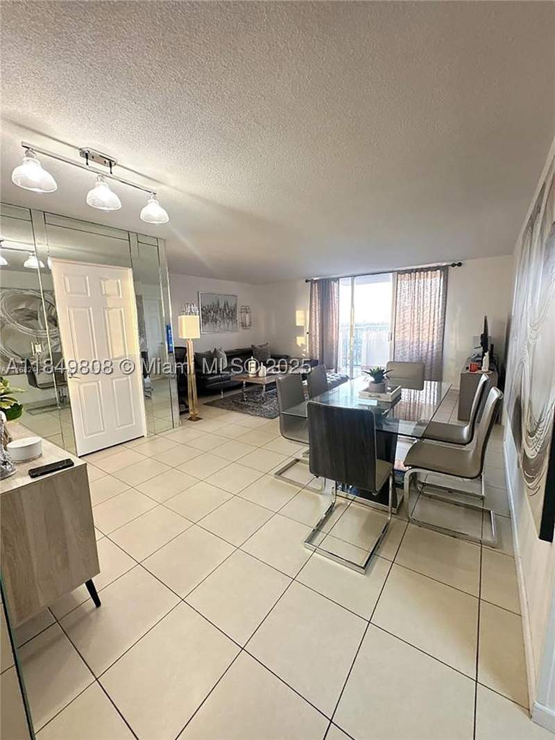 2 bedroom Condominium at 2750 NE 183rd St 1404, Commodore Plaza Condo, Aventura — photo 5