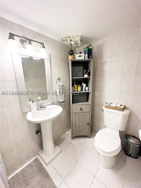 2750 NE 183rd St 1404, Aventura FL - photo 9 of 14