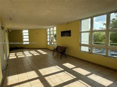 9682 Fontainebleau Blvd 401, Miami FL - photo 10 of 34