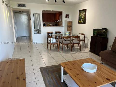 9682 Fontainebleau Blvd 401, Miami FL - photo 16 of 34