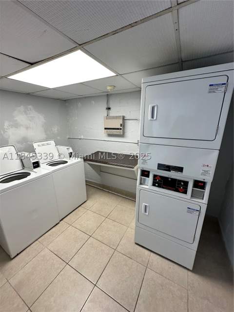 2020 NE 135th St 807, North Miami FL - photo 14 of 22