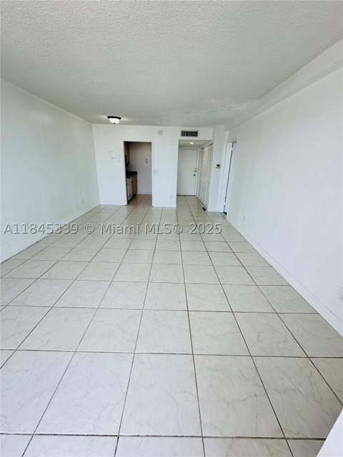 2020 NE 135th St 807, North Miami FL - photo 7 of 22