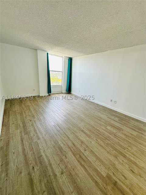 2020 NE 135th St 807, North Miami FL - photo 8 of 22