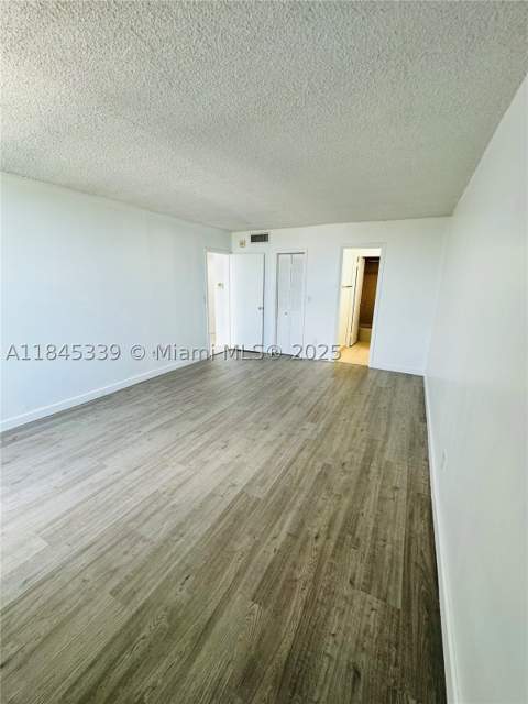 2020 NE 135th St 807, North Miami FL - photo 9 of 22
