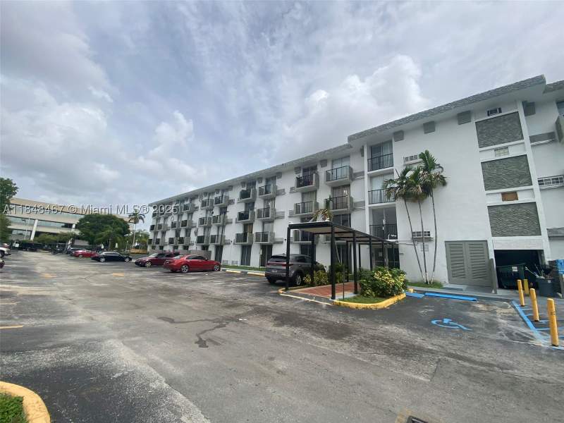0 bedroom Condominium at 16450 NW 2nd Ave 404, Golden Gate Apartments Co, Miami — photo 2
