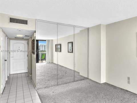 3675 N Country Club Dr 707, Aventura FL - photo 17 of 27