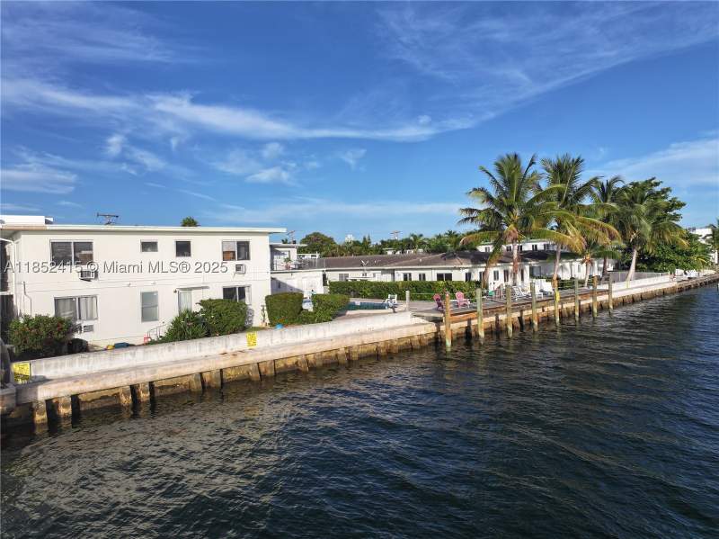 2 bedroom Condominium at 2200 Bay Dr 3, Joycia Apartments Condo, Miami Beach — photo 5