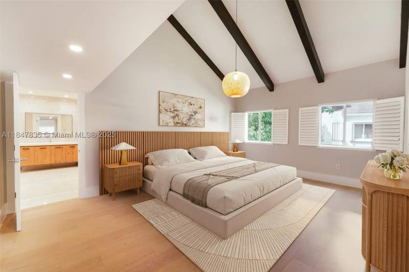 5 bedroom SingleFamilyResidence at 1981 S Oak Haven Cir, Oak Haven Sec 2, Miami — photo 3