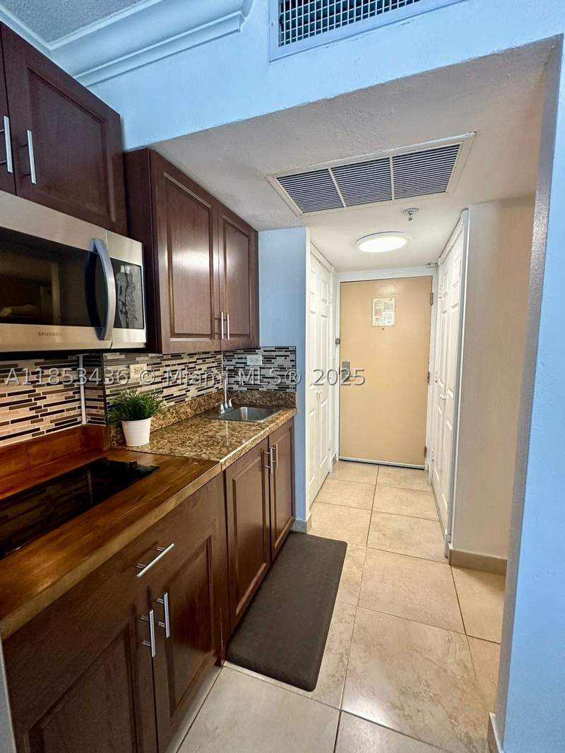 0 bedroom Condominium at 19201 Collins Ave 108, The Aventura Beach Club C, Sunny Isles Beach — photo 4
