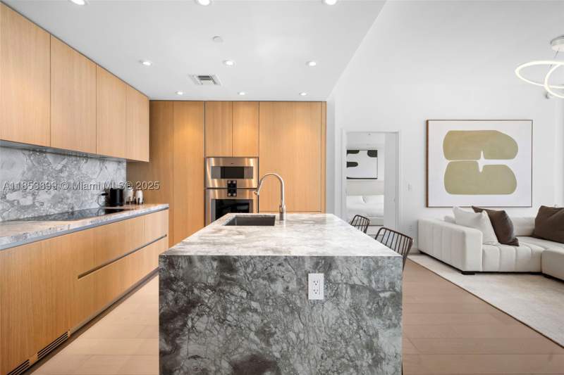 2 bedroom Condominium at 500 alton rd 3604, Five Park, Miami Beach — photo 4