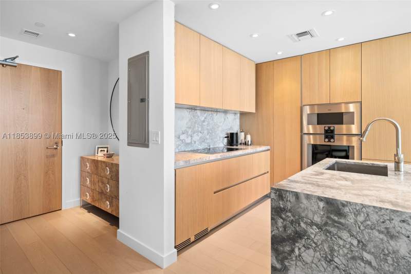 2 bedroom Condominium at 500 alton rd 3604, Five Park, Miami Beach — photo 5