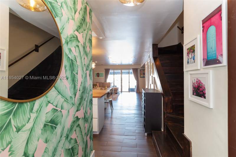 2 bedroom Townhouse at 2035 NE 123rd St, Areta Estates Sec 1, North Miami — photo 4