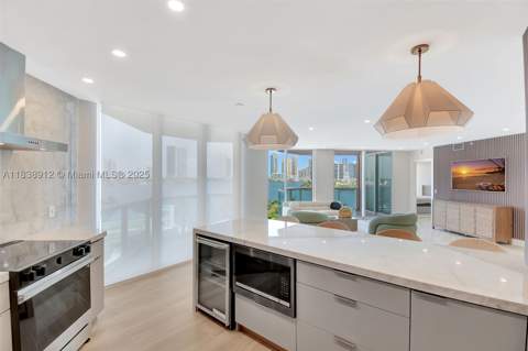 3370 Hidden Bay Dr 812, Aventura FL - photo 14 of 75