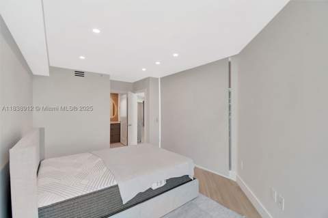 3370 Hidden Bay Dr 812, Aventura FL - photo 16 of 75
