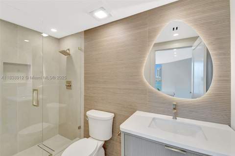 3370 Hidden Bay Dr 812, Aventura FL - photo 18 of 75