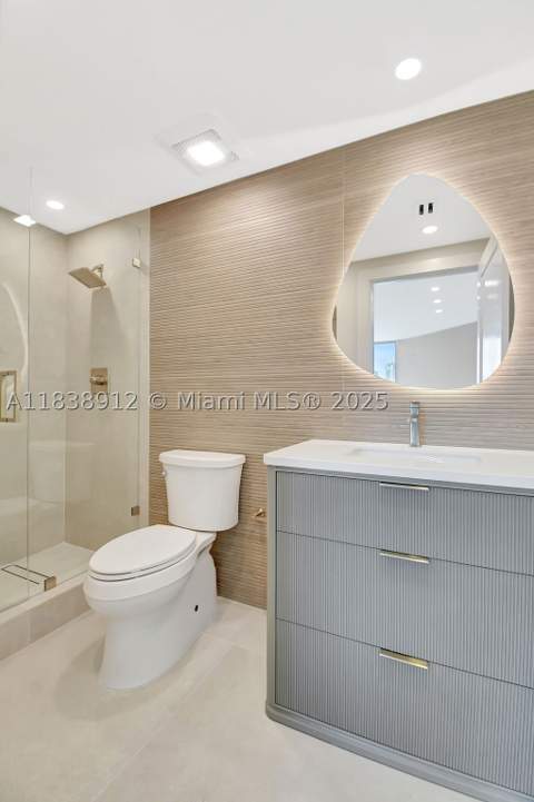 3370 Hidden Bay Dr 812, Aventura FL - photo 19 of 75