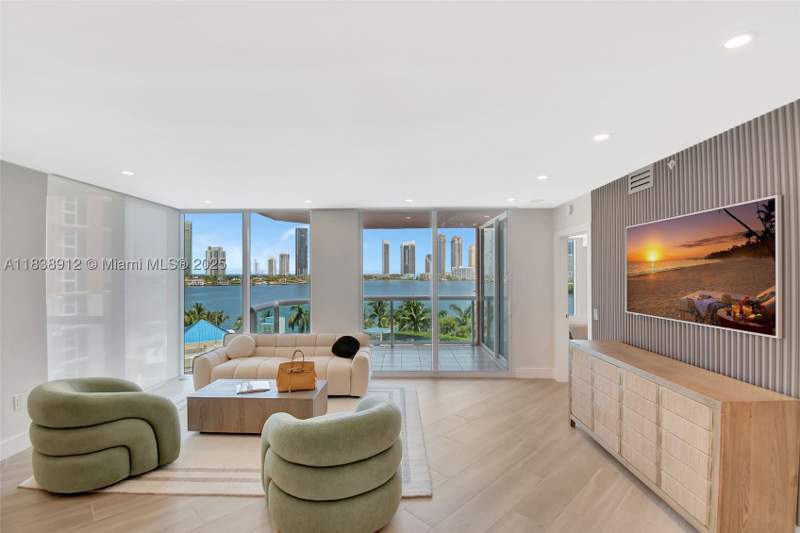 2 bedroom Condominium at 3370 Hidden Bay Dr 812, 100 Hidden Bay Condo, Aventura — photo 2
