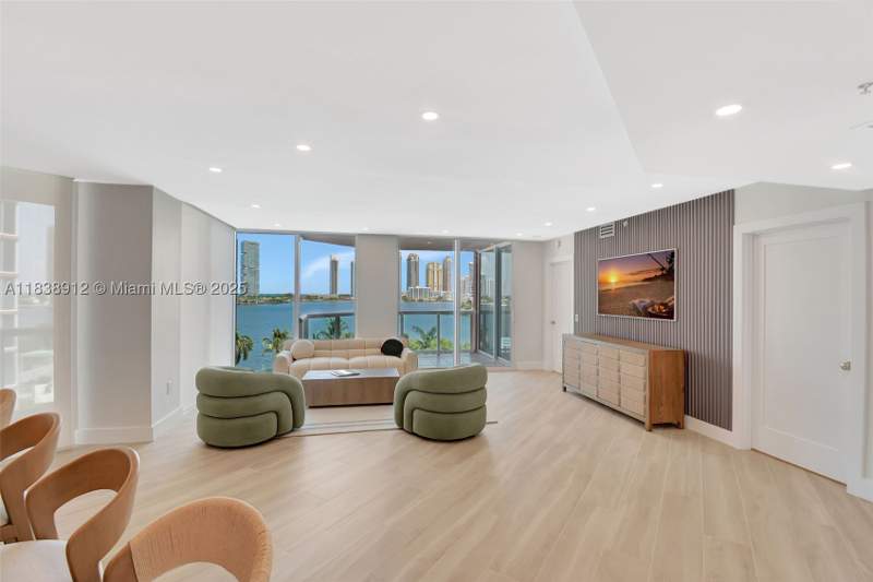 2 bedroom Condominium at 3370 Hidden Bay Dr 812, 100 Hidden Bay Condo, Aventura — photo 5