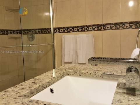 5225 Collins Ave 510, Miami Beach FL - photo 12 of 24