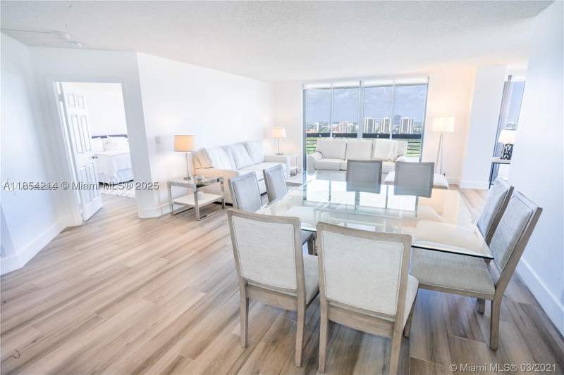 2 bedroom Condominium at 3530 Mystic Pointe Dr 2509, Mystic Pointe Tower 500, Aventura — photo 3