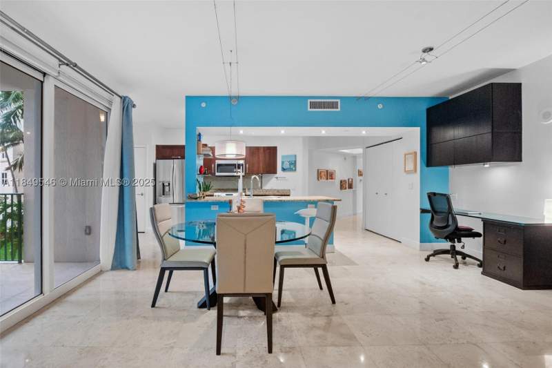 1 bedroom Condominium at 19900 E Country Club Dr 212, Turnberry Village So Towe, Aventura — photo 3