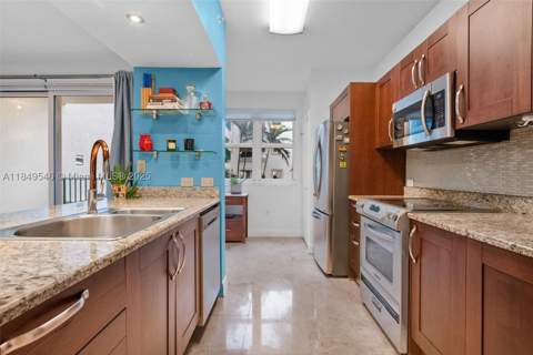19900 E Country Club Dr 212, Aventura FL - photo 7 of 37