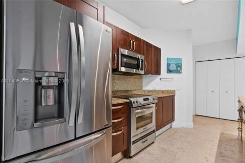 19900 E Country Club Dr 212, Aventura FL - photo 8 of 37