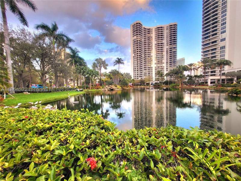 2 bedroom Condominium at 3530 Mystic Pointe Dr 2508, Mystic Pointe Tower 500 C, Aventura — photo 3