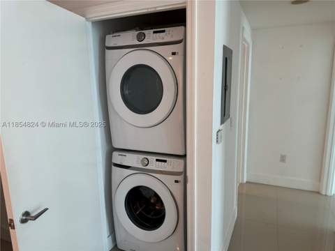500 Brickell Ave 1204, Miami FL - photo 7 of 22