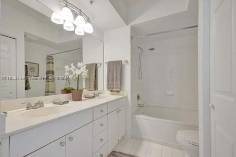 17100 N Bay Rd 1511, Sunny Isles Beach FL - photo 14 of 71