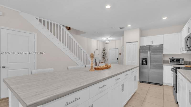 3 bedroom Townhouse at 25109 SW 108th Ct 0, S Allapattah Gardens, Homestead — photo 4