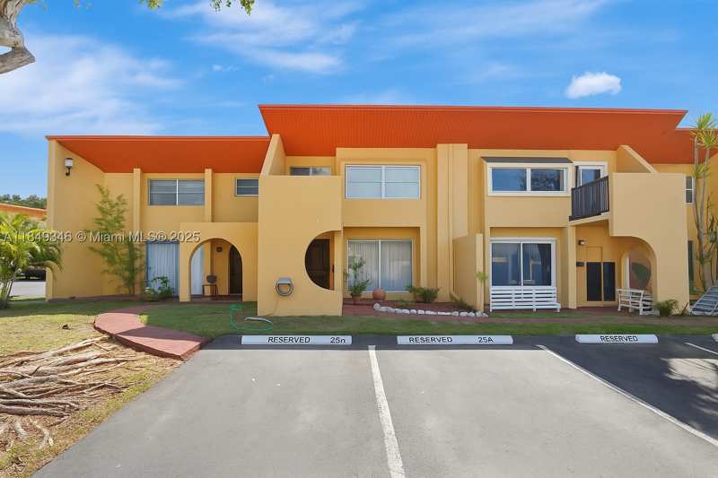2 bedroom Condominium at 13731 SW 84th St B, Taracoma Townhomes Condo, Miami — photo 1