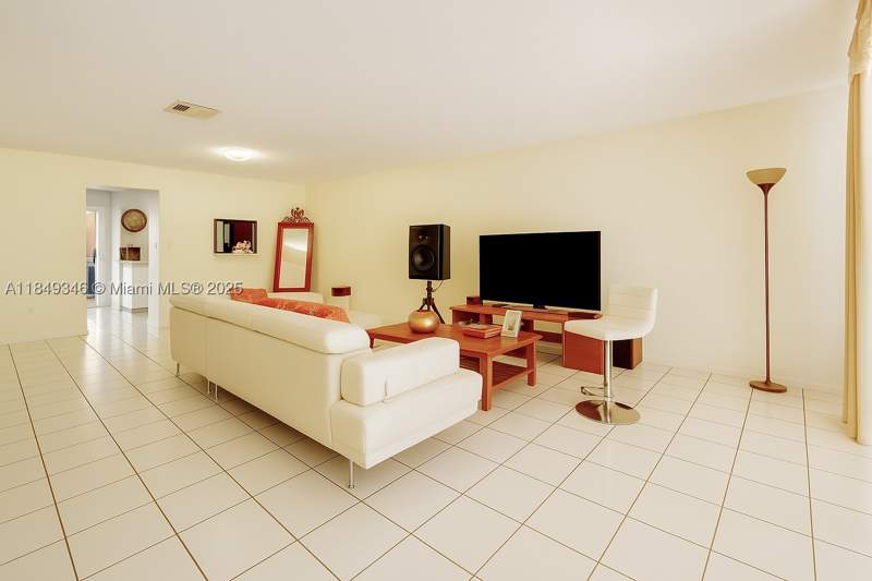 2 bedroom Condominium at 13731 SW 84th St B, Taracoma Townhomes Condo, Miami — photo 3
