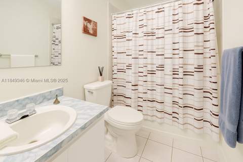 13731 SW 84th St B, Miami FL - photo 7 of 9