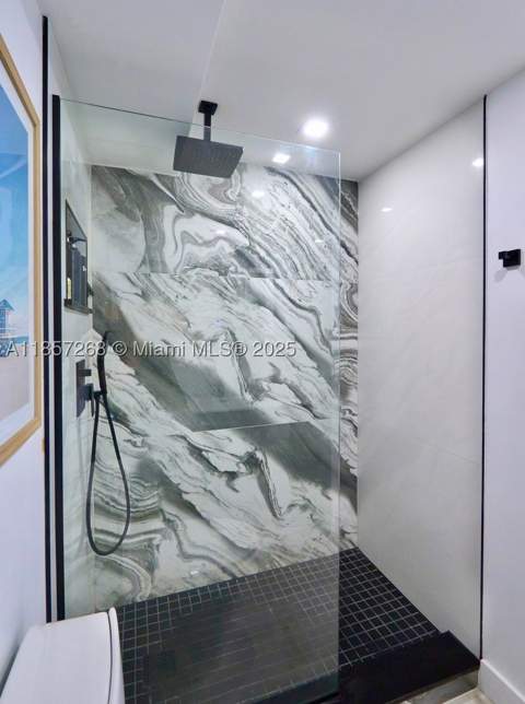 3545 NE 166th St 510, North Miami Beach FL - photo 11 of 44