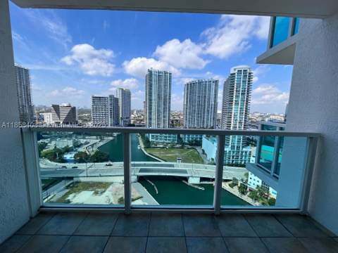 31 SE 5th St 2603, Miami FL - photo 15 of 42