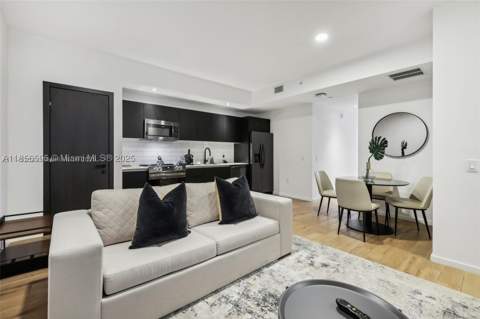 398 NE 5th St 4415, Miami FL - photo 13 of 43