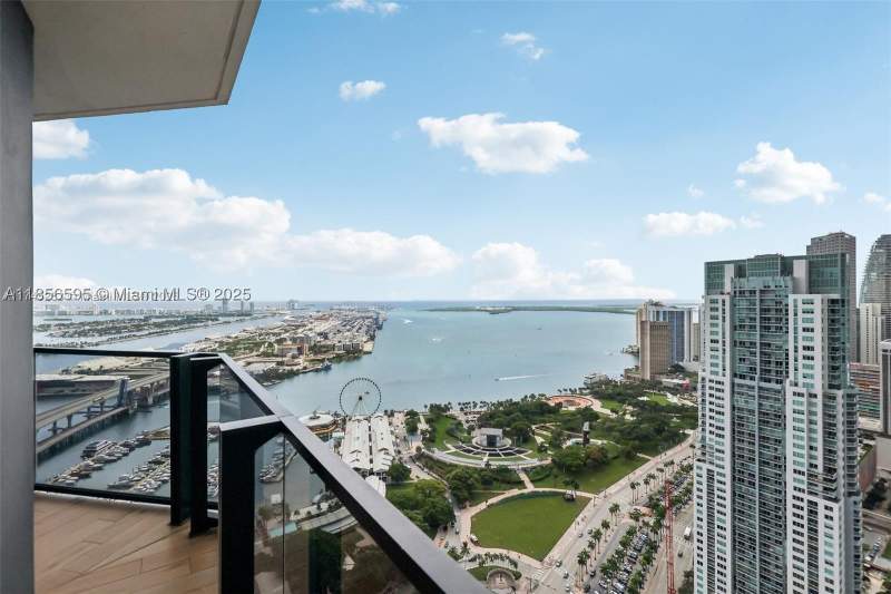 1 bedroom Condominium at 398 NE 5th St 4415, 398 NE 5th Street Condo, Miami — photo 3