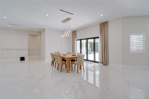 2521 SW 105th Ave, Miami FL - photo 10 of 85