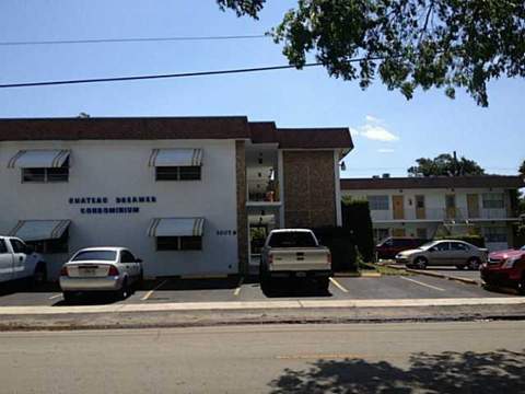 2521 SW 105th Ave, Miami FL - photo 9 of 85