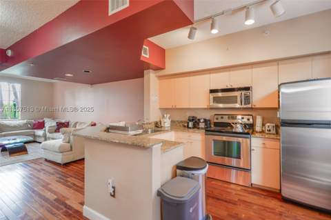 2811 NE 185th St 801, Aventura FL - photo 11 of 40