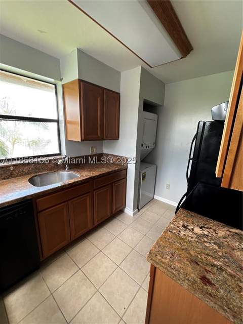 889 Hamilton Dr 889I, Homestead FL - photo 13 of 15