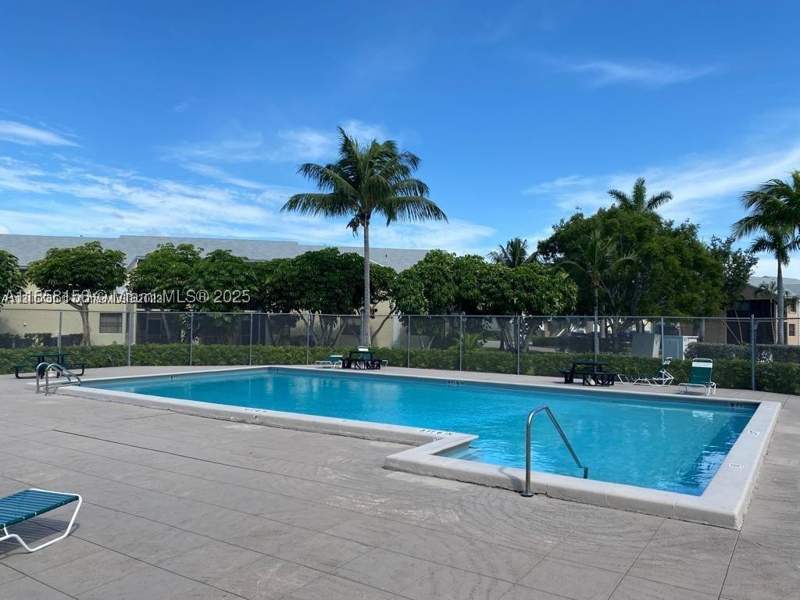 2 bedroom Condominium at 889 Hamilton Dr 889I, Lakeshore Condo 6, Homestead — photo 4